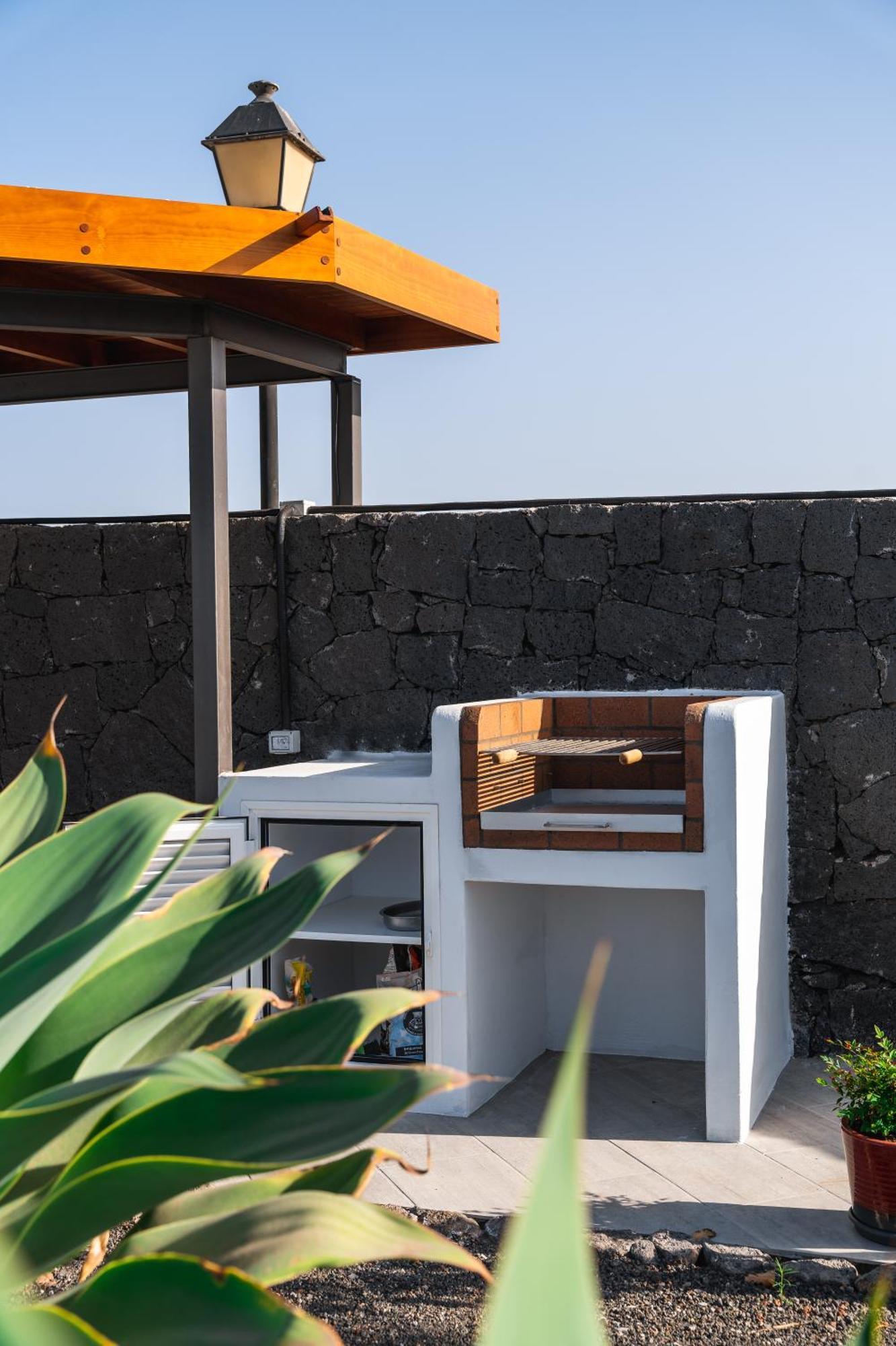 3 Bedroom Villa With Private Pool Close To Papagayo Beach Playa Blanca  Exterior photo
