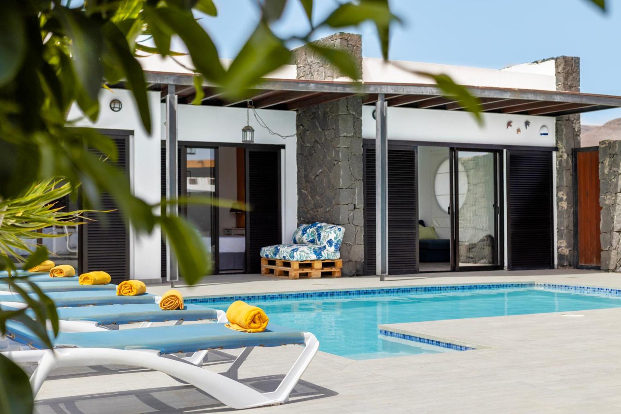 3 Bedroom Villa With Private Pool Close To Papagayo Beach Playa Blanca  Exterior photo
